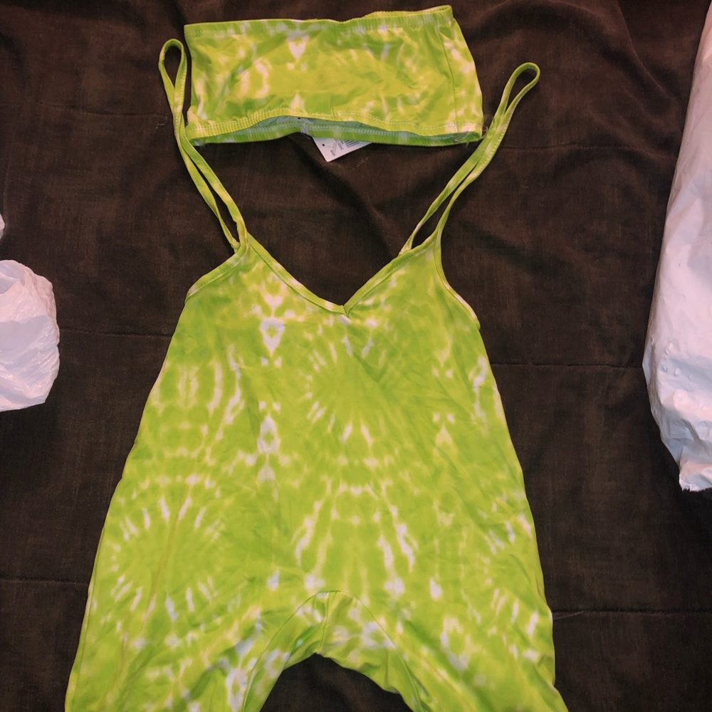 SHORTS ROMPER